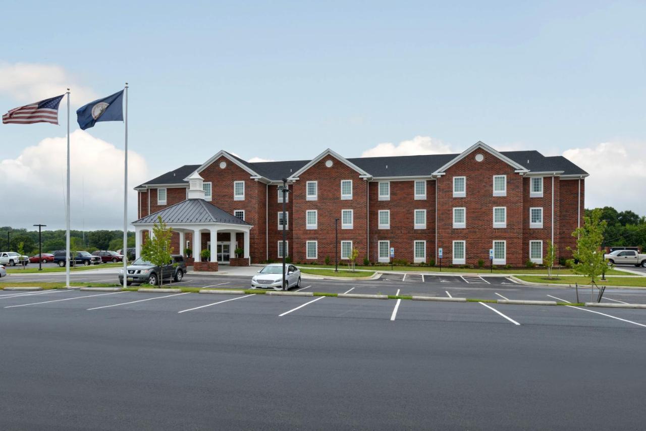 Appomattox Inn And Suites Екстер'єр фото