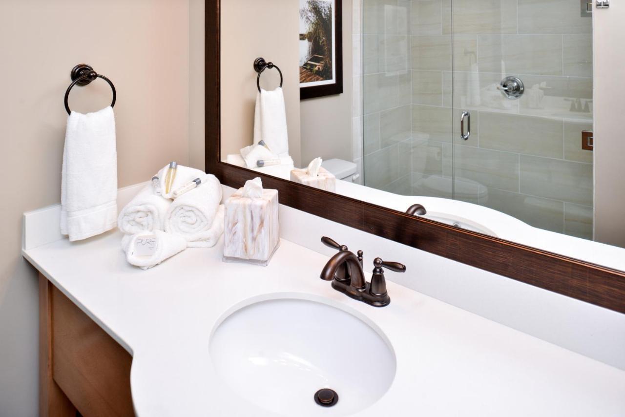 Appomattox Inn And Suites Екстер'єр фото