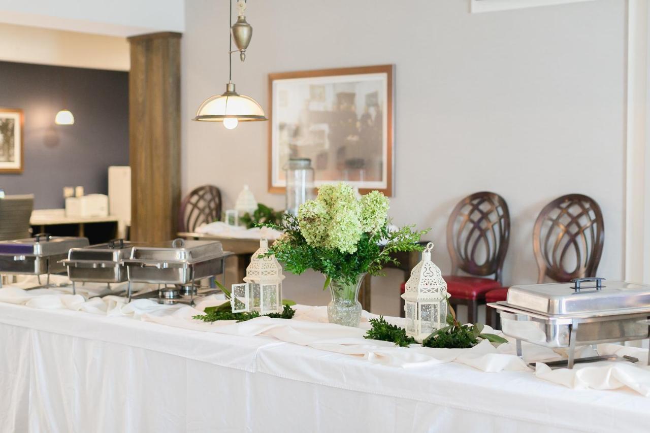 Appomattox Inn And Suites Екстер'єр фото